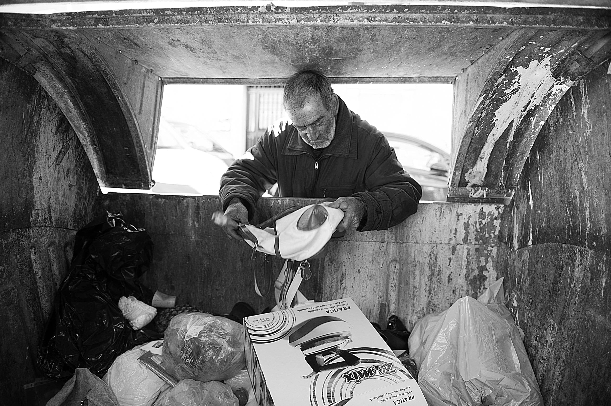 Mario tra la spazzatura