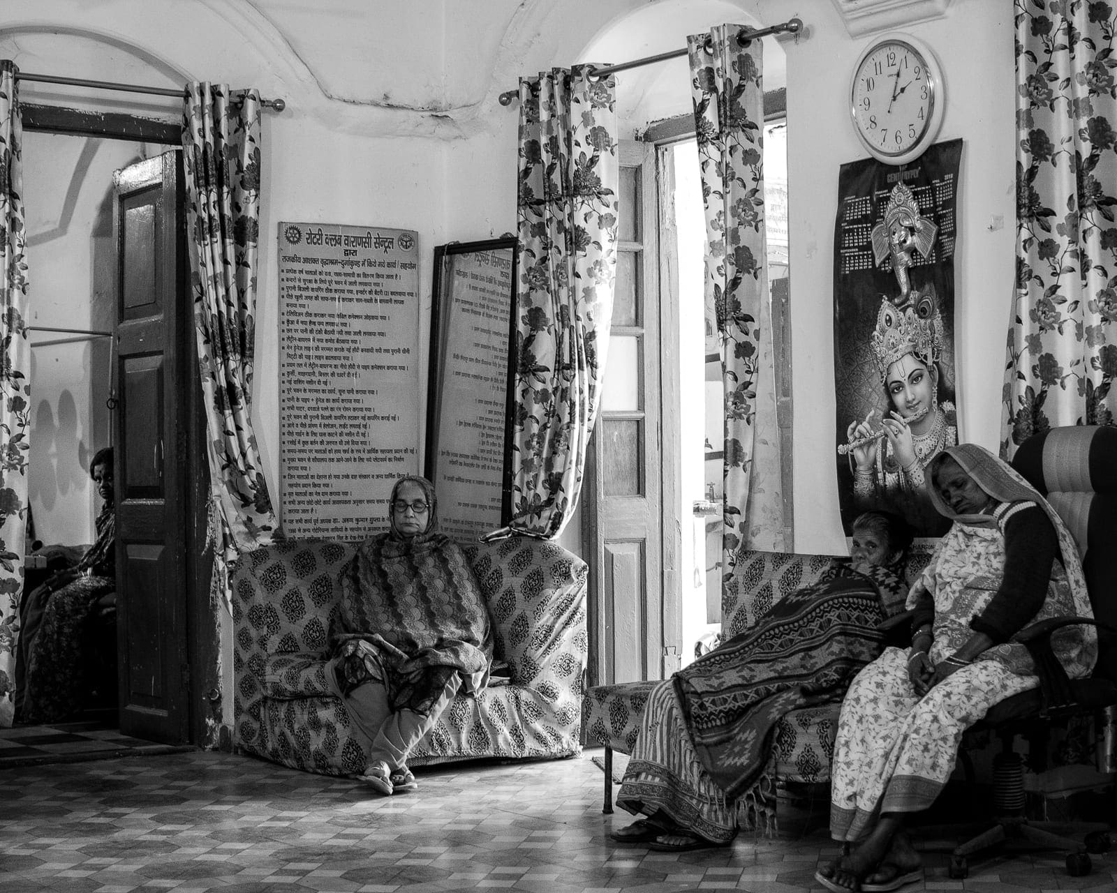 widows, India, Varanasi