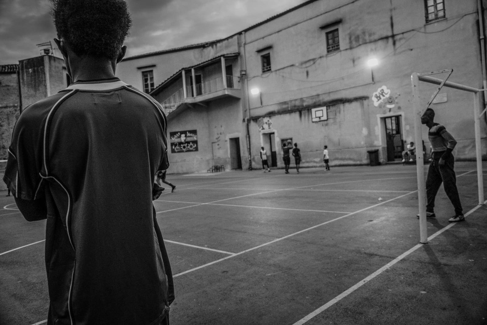 Ragazzi Harraga | ©Massimiliano Pescarolo