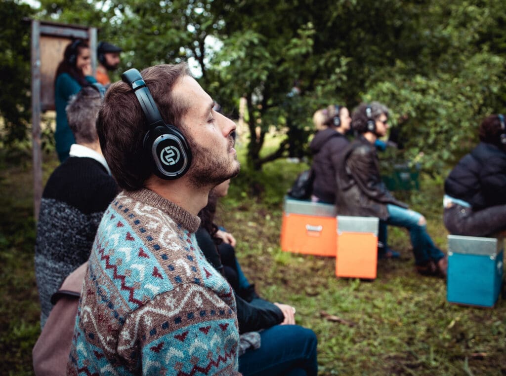 Tobees - Il canto invisibile delle api